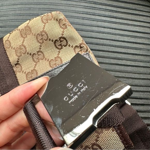 EUC Gucci Canvas Logo Bucket Belt Bag/ Waist Bag - Picture 12 of 15